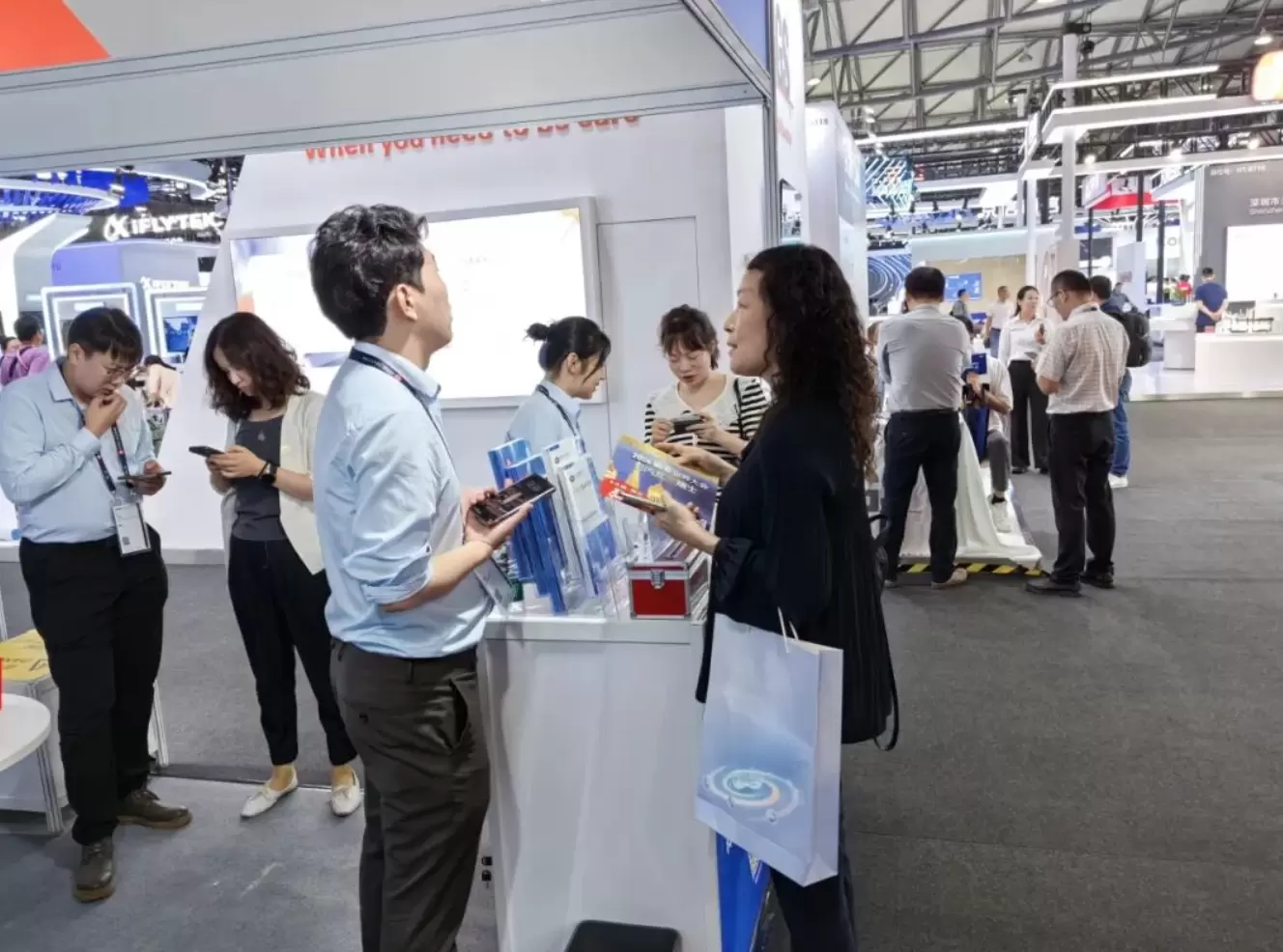 智连万物,未来先行丨AG电投厅科技亮相上海MWC 智连万物,未来先行丨AG电投厅科技亮相上海MWC